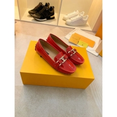 Louis Vuitton Low Shoes